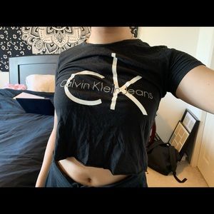 Calvin Klein Cropped Tee!